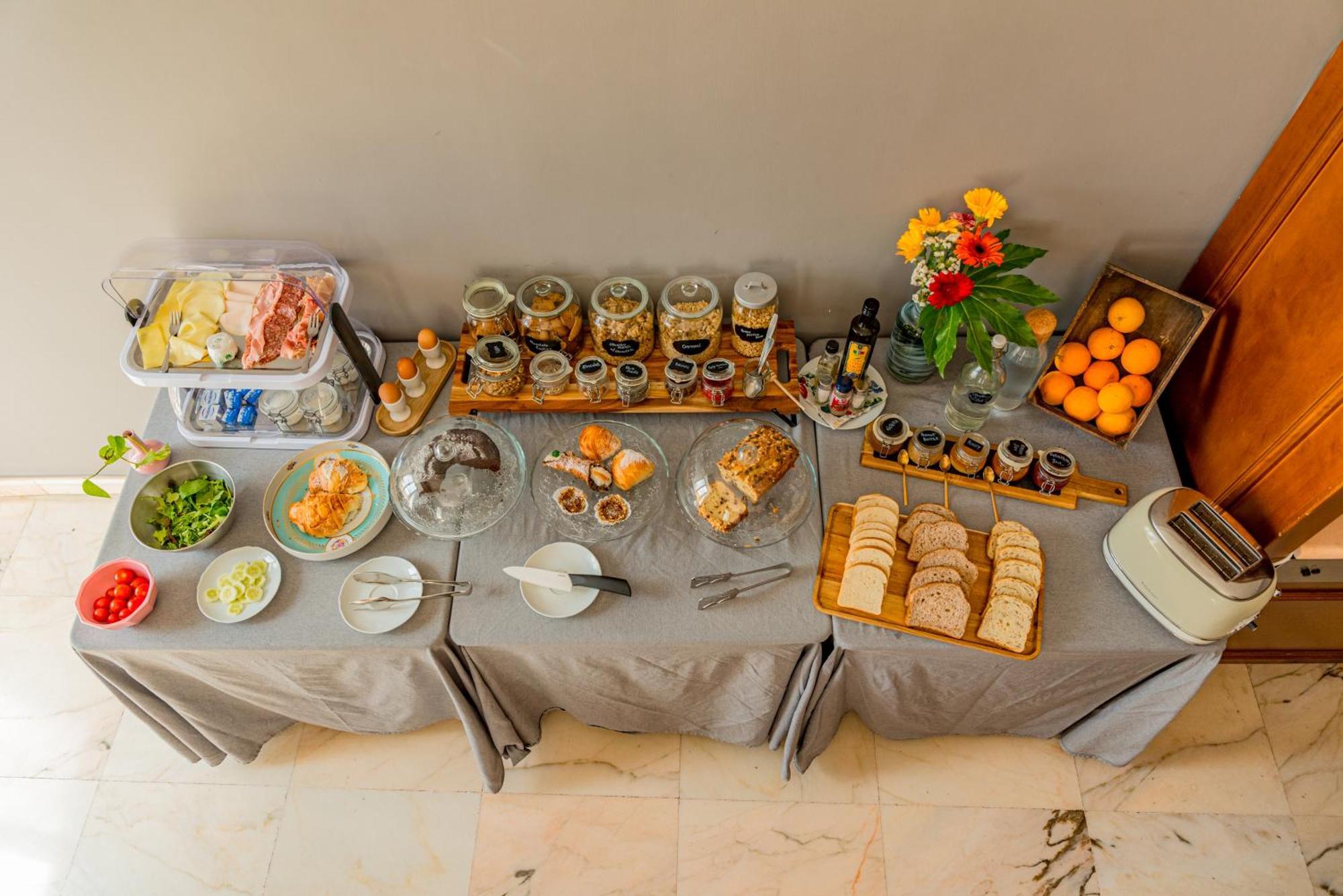 נאפולי B&B Ruffo Di Bagnara Palazzo Monumentale מראה חיצוני תמונה